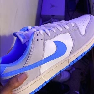 University blue Nike dunk lows